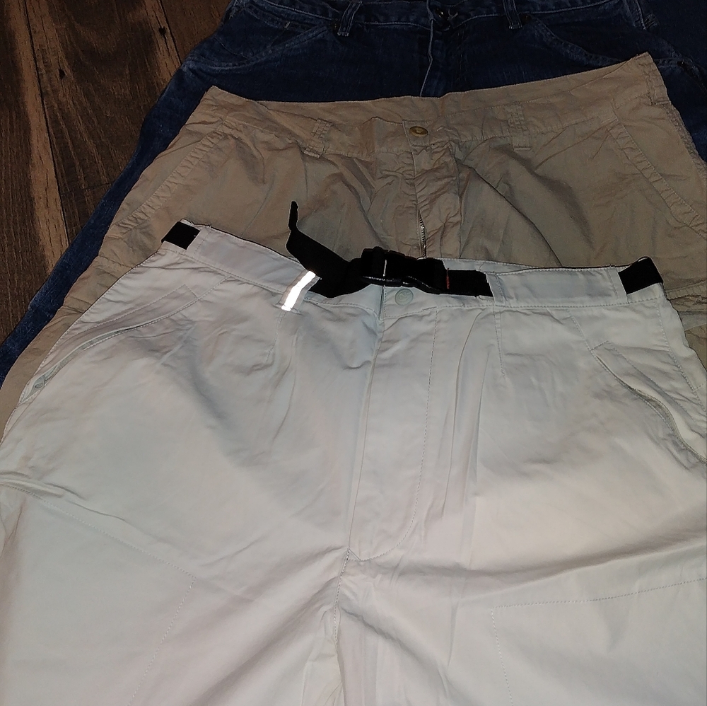 NAUTICA cargo shorts, lot of 4 with FREEBIE pair of polos